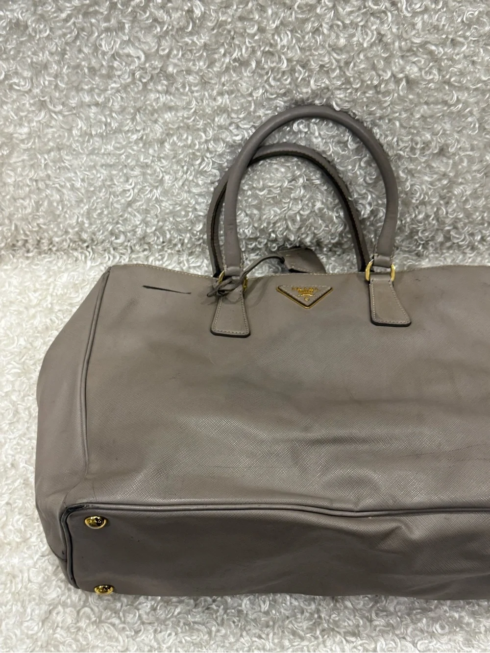 Prada saffiano lux